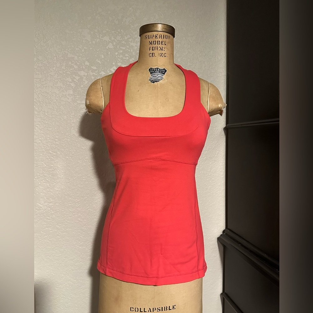 Lululemon Swiftly Tech Racerback Tank Top 2.0. 
Orange Athletic Top built in bra